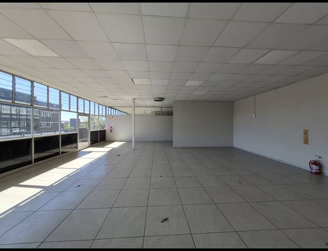 145M² RETAIL TO LET IN BIRNAM